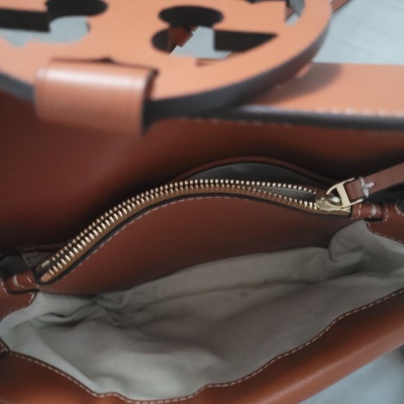 Tory Burch Aged Camello Leather Miller Crossbody - Picture 5 of 7